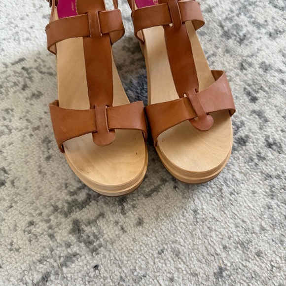 Swedish Hasbeens Leather Wood Heeled Sandals - Picture 10 of 10